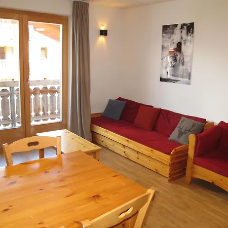 Clambin Nend203 In&ski Out Apartment