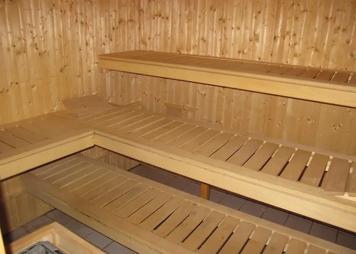 Clambin Nend203 In And Out